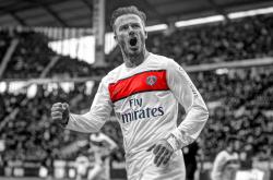 英雄联盟总决赛门票-蓝与红的十字路口，2026世界杯H组，秘鲁撕裂意大利，苏亚雷斯书写最后的神谕