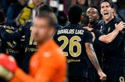 英雄联盟总决赛直播-尤文图斯豪取欧冠胜利，晋级八强