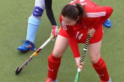 英雄联盟总决赛-意大利男子曲棍球队击败强手晋级半决赛