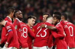 英雄联盟总决赛-曼联不敌对手，英超前景渺茫