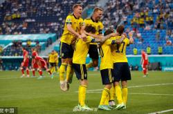 LOL赛事-波兰绝杀罗马，阿圭罗惊艳四座