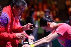 LOL赛事-奥地利队碾压英格兰队，马龙扛起全队