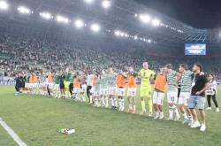 LOL决赛-罗马全队展开集训，备战欧冠关键战役的简单介绍