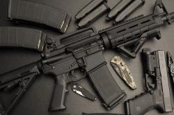 英雄联盟总决赛时间-当拜仁的钢铁洪流冲垮哥伦比亚的魔幻防线，楚阿梅尼统治全场之夜