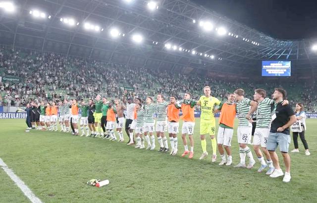 罗马全队展开集训，备战欧冠关键战役的简单介绍