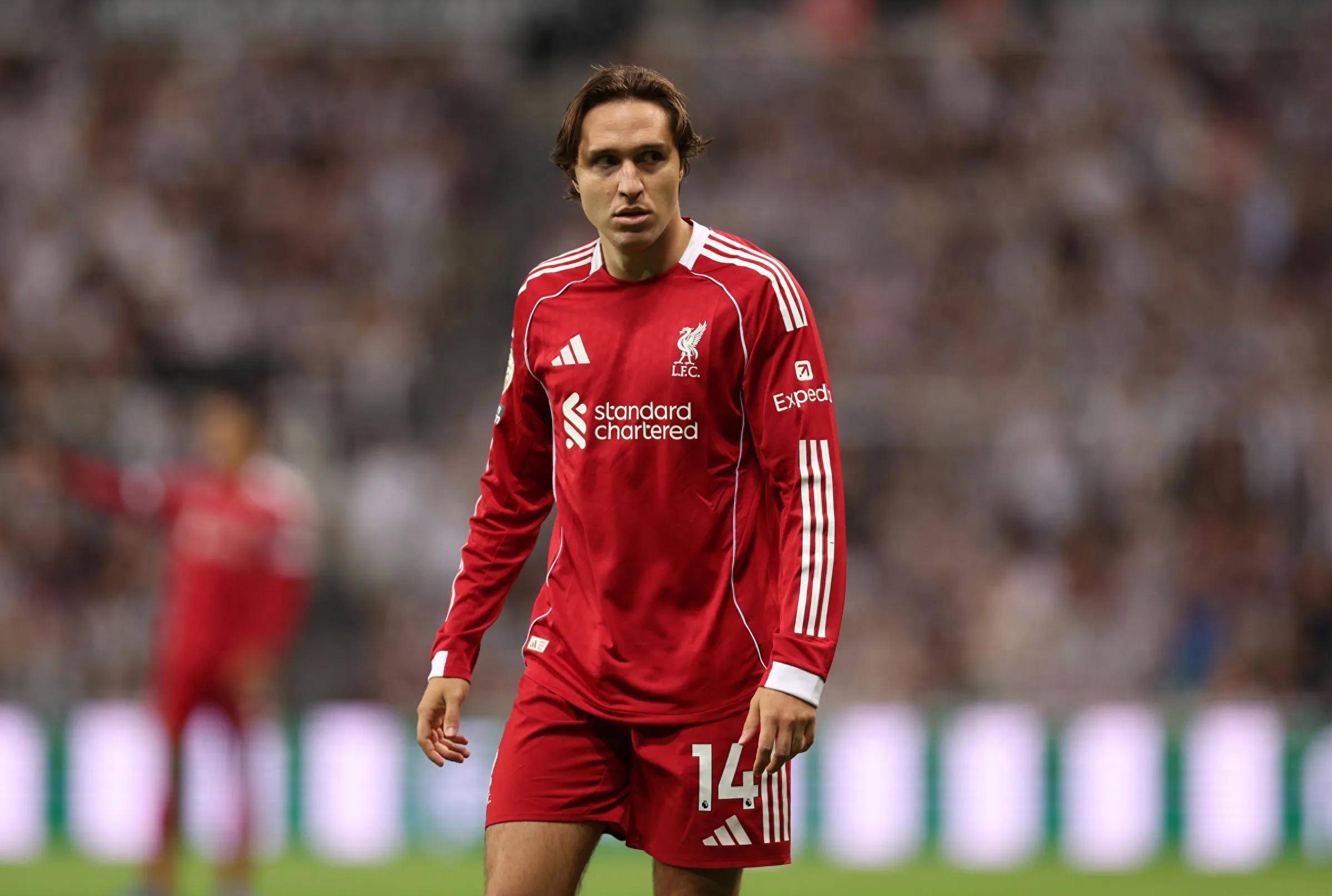 关于利物浦中场大将受伤,球队士气受挫的信息 关于利物浦中场大将受伤,球队士气受挫的信息