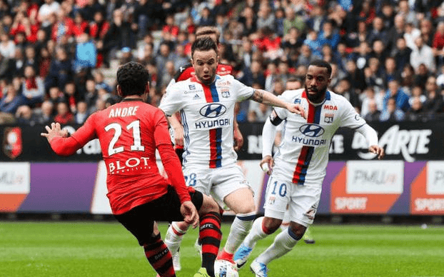 里昂客场不敌雷恩，遭遇失利