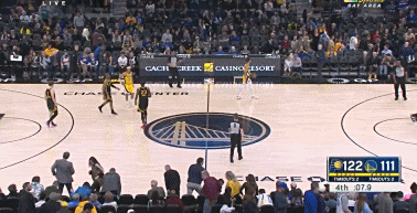 重磅篮球赛事中一幕令人瞩目的表演