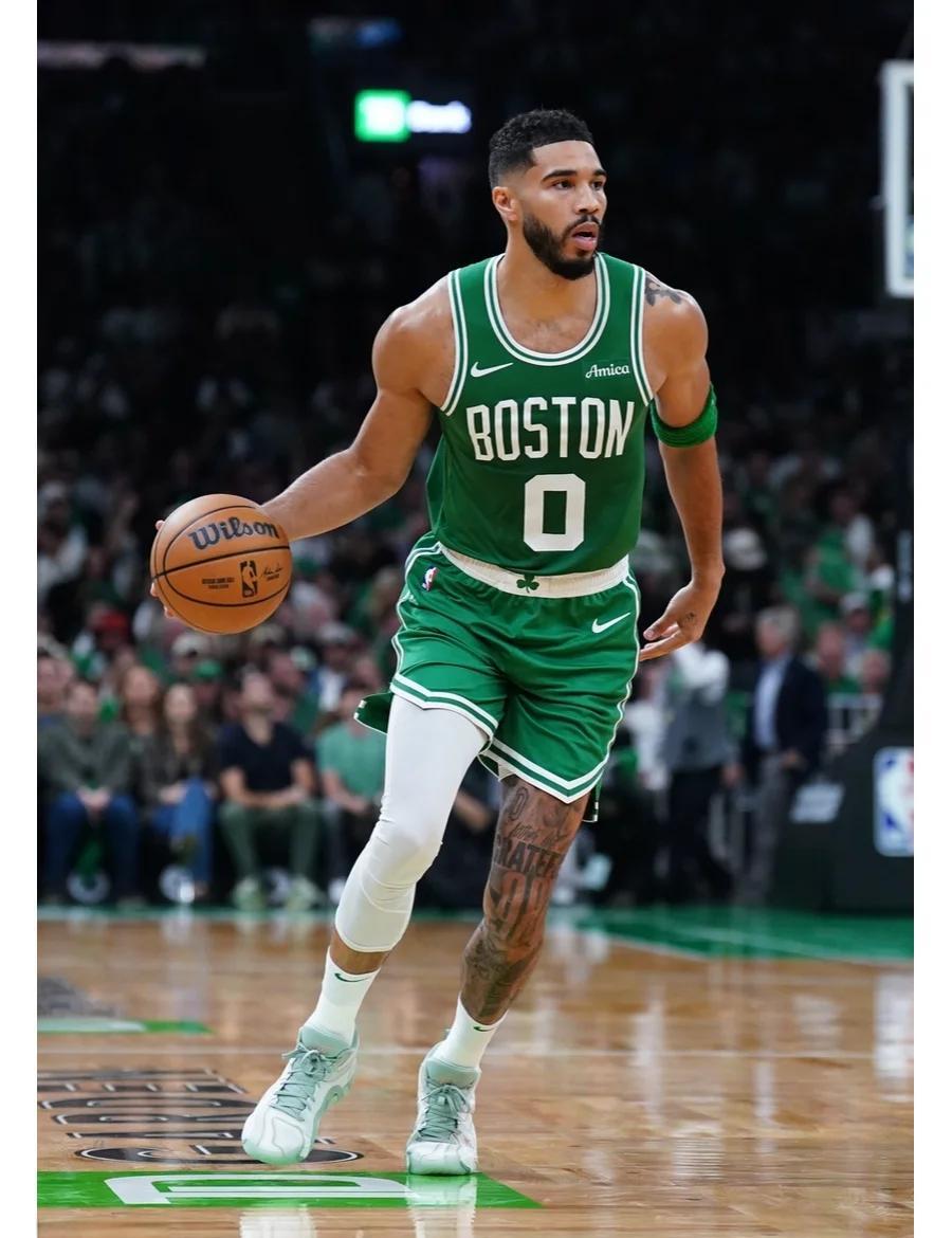 凯尔特人豪取三分，领先竞争对手