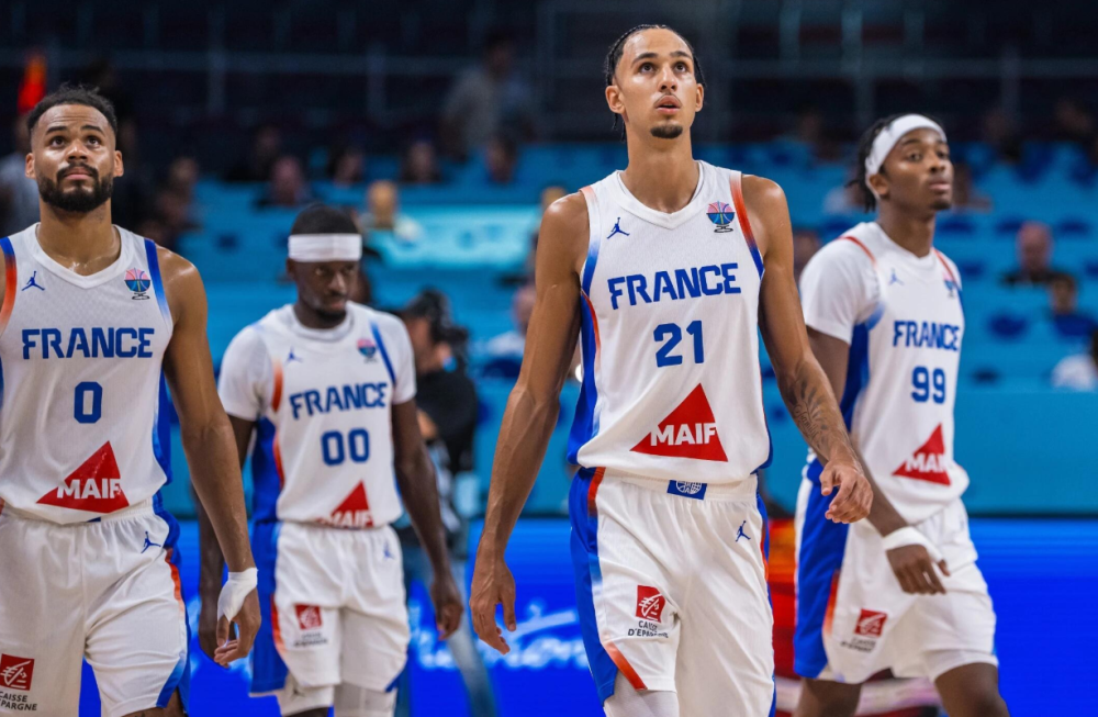 爆冷！篮球强队意外出局震惊全场的简单介绍