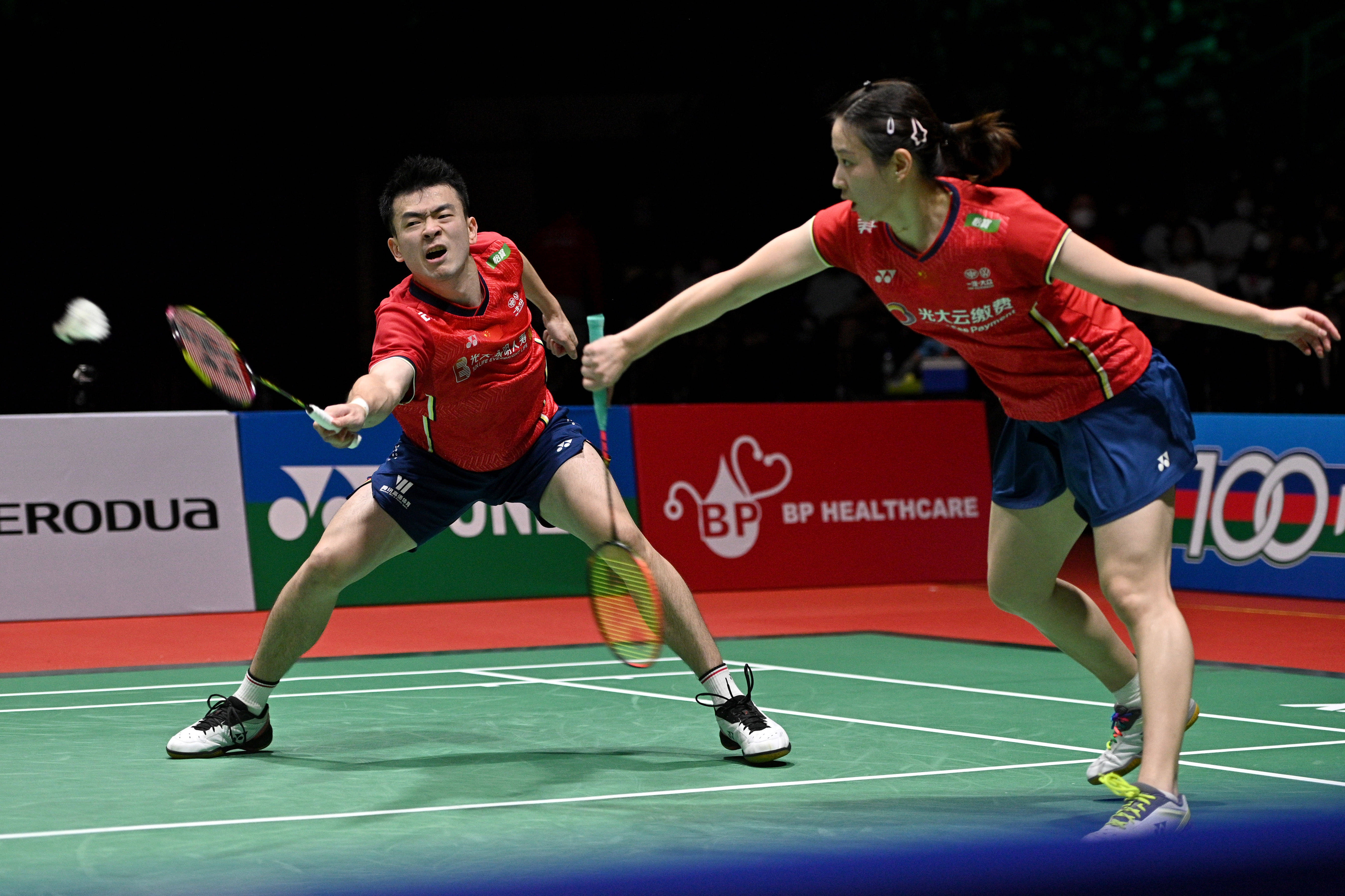 马来西亚队逆转泰国队,郑思维点燃赛场的简单介绍 马来西亚队逆转泰国队,郑思维点燃赛场的简单介绍