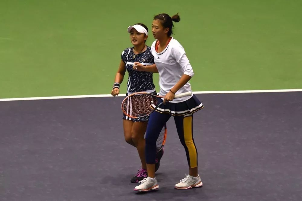 日本队险胜泰国队，黄鸭组合状态火热