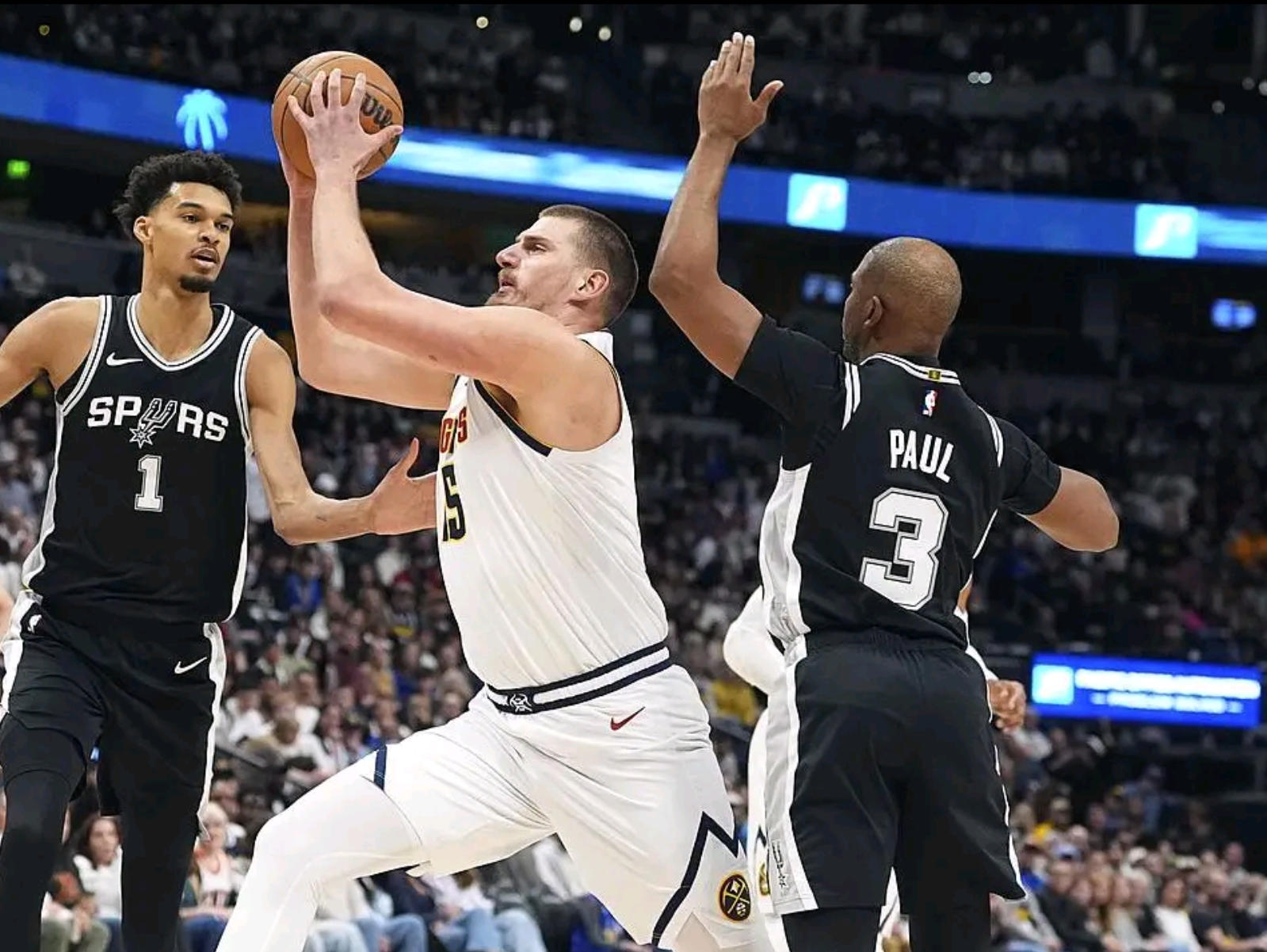 马刺轻取凯尔特人，约基奇统治全场