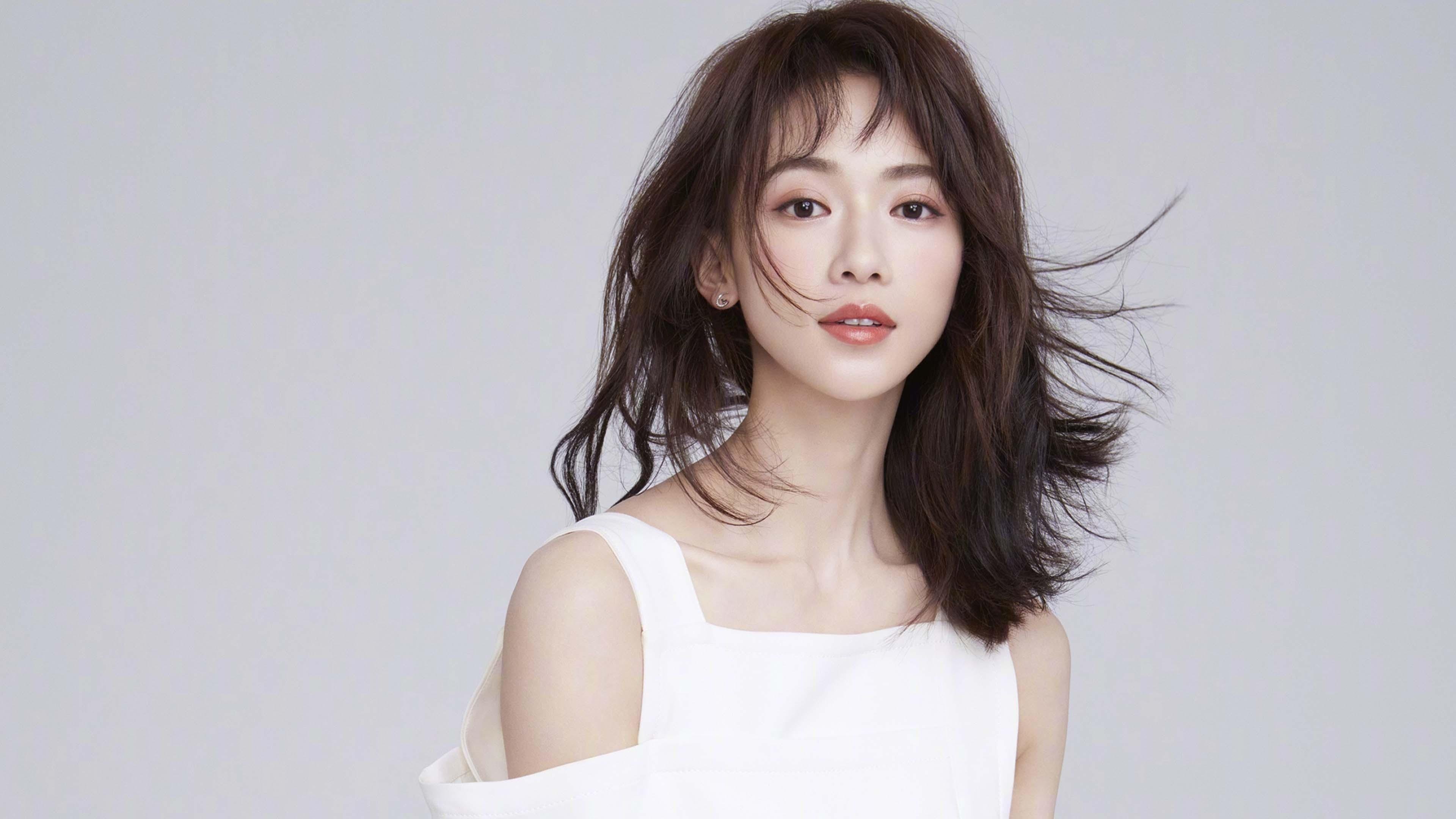 黑马奔腾！安哥拉用战术铁笼锁死新西兰，皇马小将卡马文加化身致胜核心