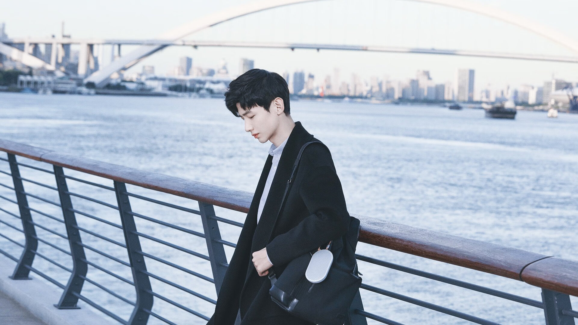 跨界之王,当马刺防守哲学驶入F1赛道,哈登的魔幻超车夜