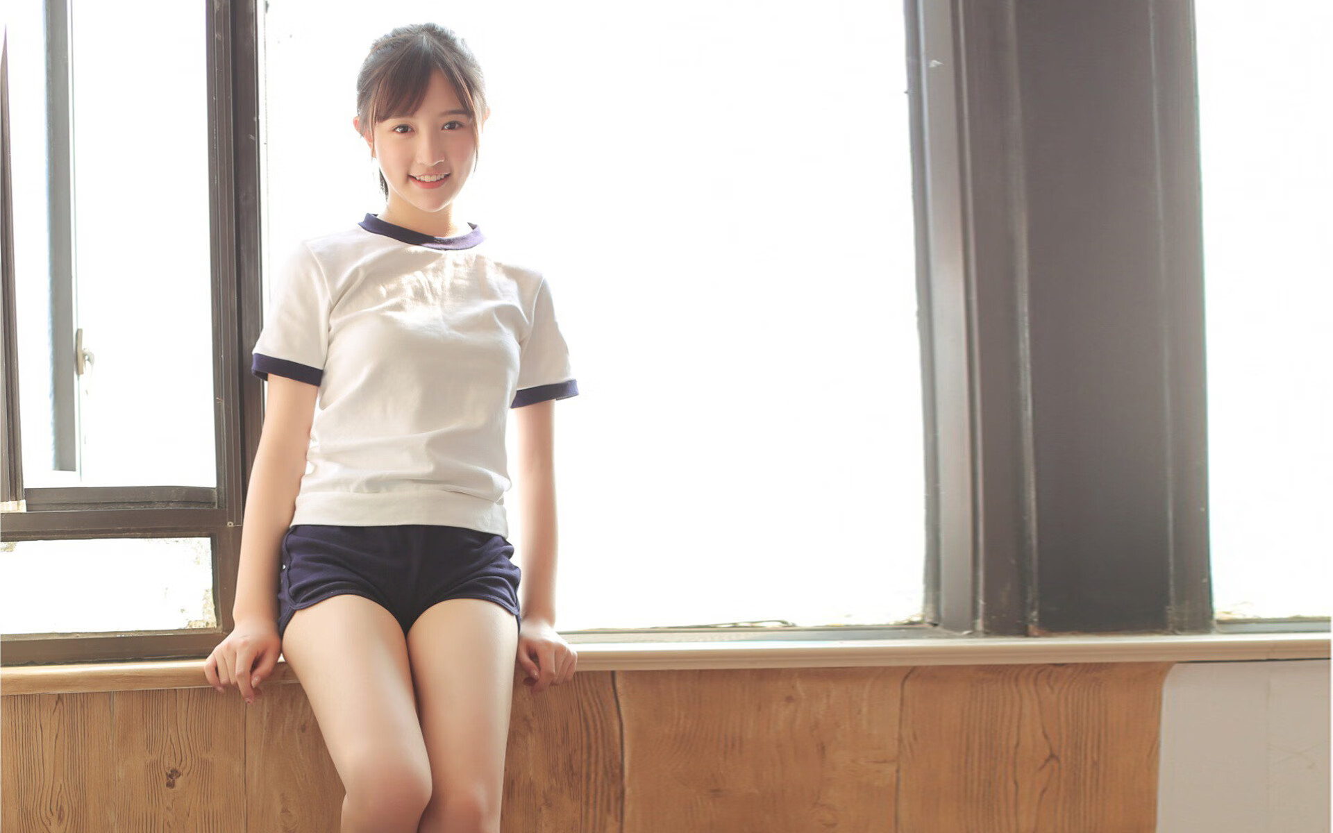 桥上的超新星,姆巴佩在塞维利亚与尼日利亚的非对称对决中点亮足球的纯粹可能